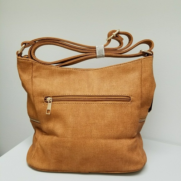 🎉1 HOUR SALE🤗Crossbody Bucket Satchel! (FIRM) - Picture 3 of 6